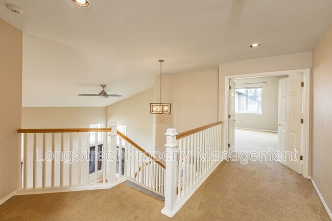 Building Photo - 8996 SE Bristol Park Dr