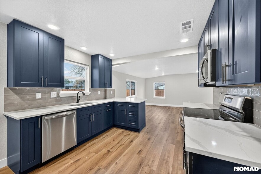 Building Photo - 1615 W Mulberry St