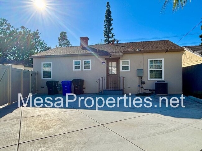 Building Photo - 8143 Grove Ave