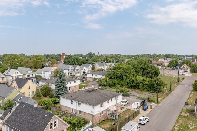 Building Photo - Kowal Apartments