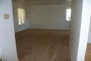 Building Photo - Lake California Home