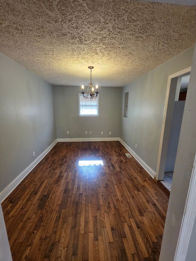 Building Photo - SPECIAL: 1st months rent FREE if lease is signed in December: 2 Bedroom 1 Bath House with storage...