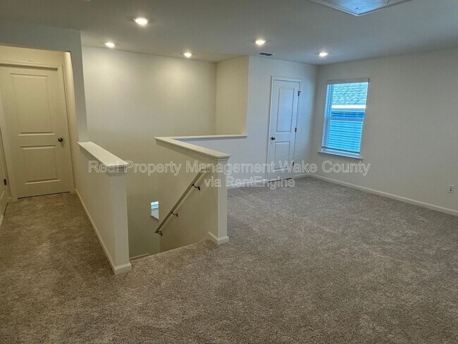 Building Photo - 2632 Pivot Rdg Dr