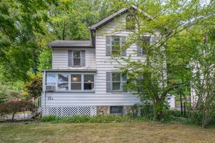 Building Photo - 151 Mount Kemble Ave