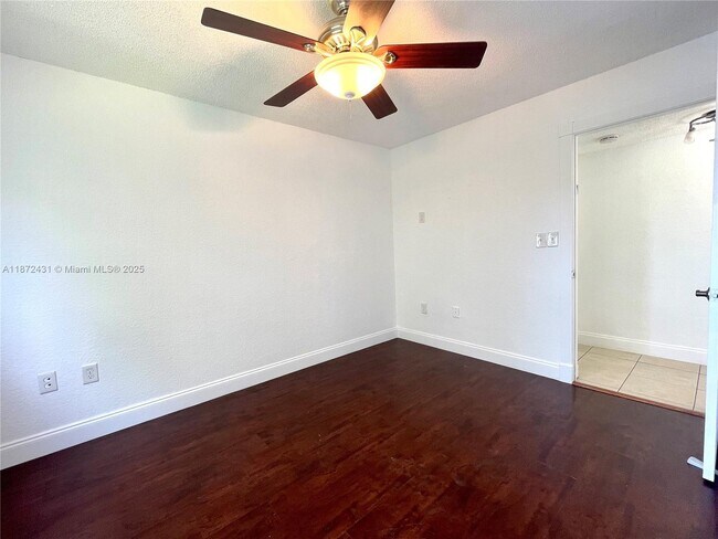 Building Photo - 7415 SW 152nd Ave