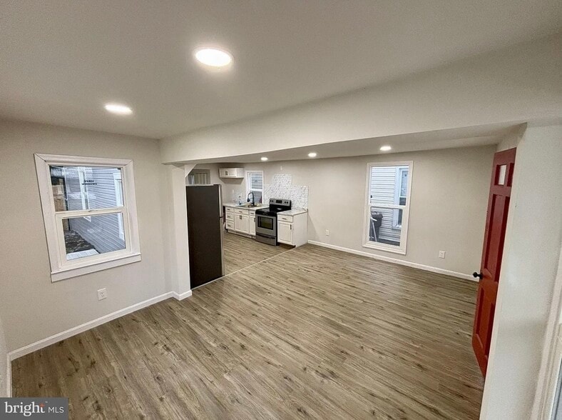 Building Photo - 802 Fairmount Ave