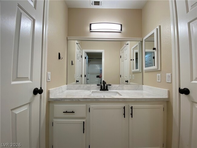 Building Photo - 10549 Cedar Run Ct