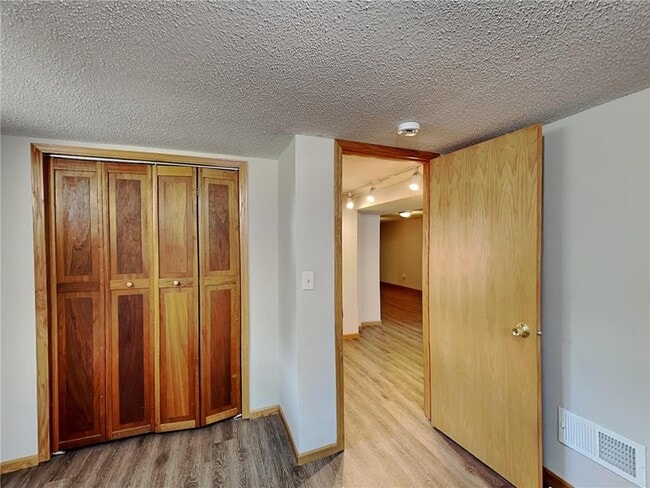 Building Photo - 1218 Skillman Ave E