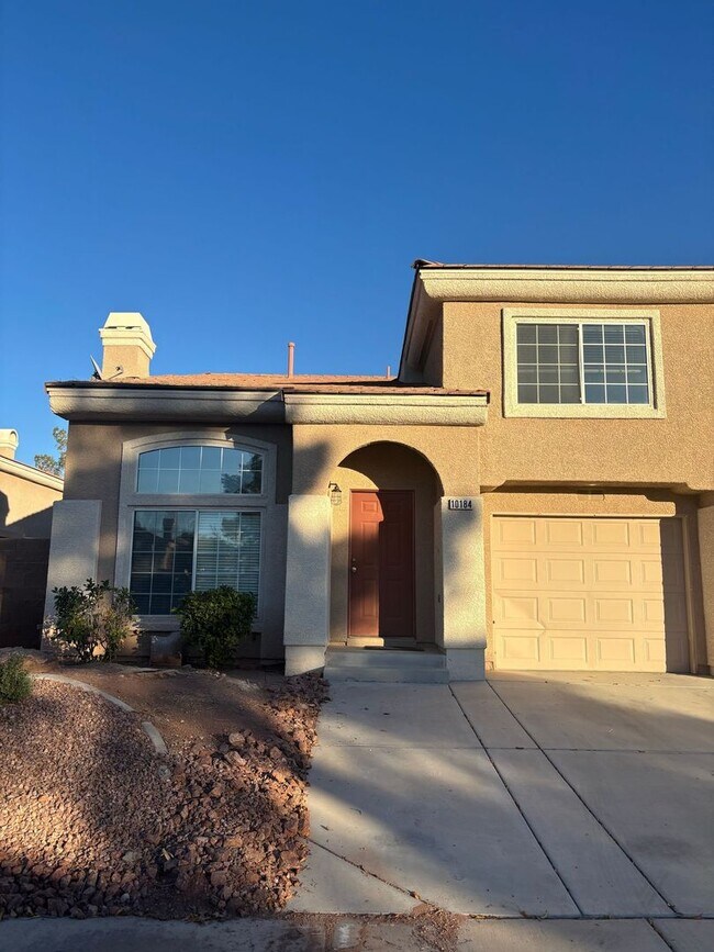 Primary Photo - *GREAT TOWNHOME IN GATED "SILVERADO RANCH COMMUNITY!!"