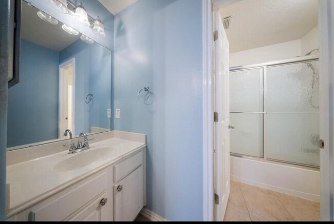 Building Photo - 6715 Rockwall Trail Dr