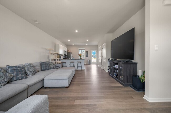 Building Photo - 203 Ridgley Blvd