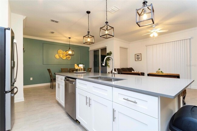 Building Photo - 4315 Scene Ln