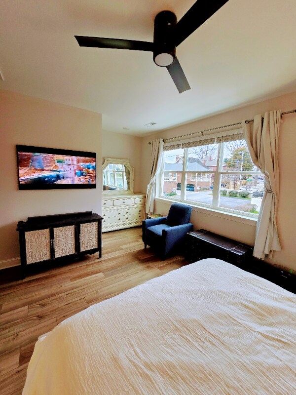 Building Photo - 703 Bespoke Wy