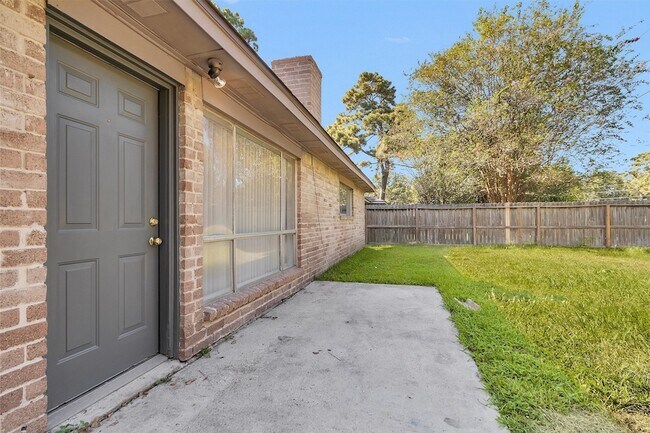 Building Photo - 23038 Banquo Dr