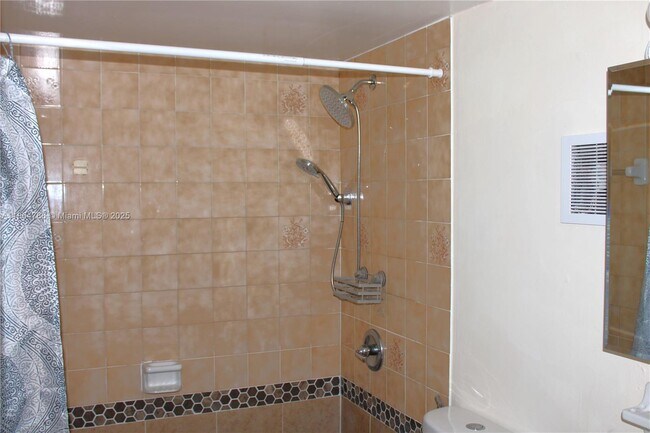 Building Photo - 2260 W 55th St