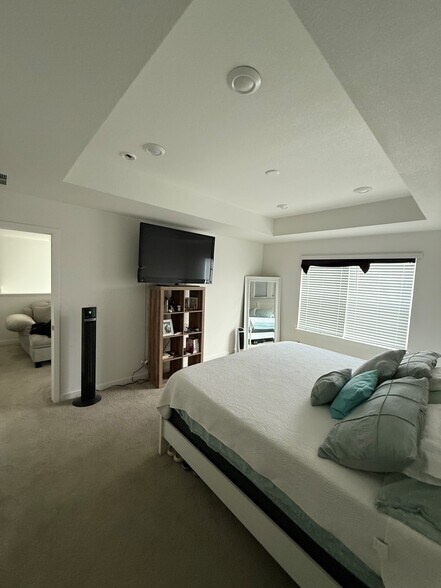 Building Photo - 8978 Woodmere Ct