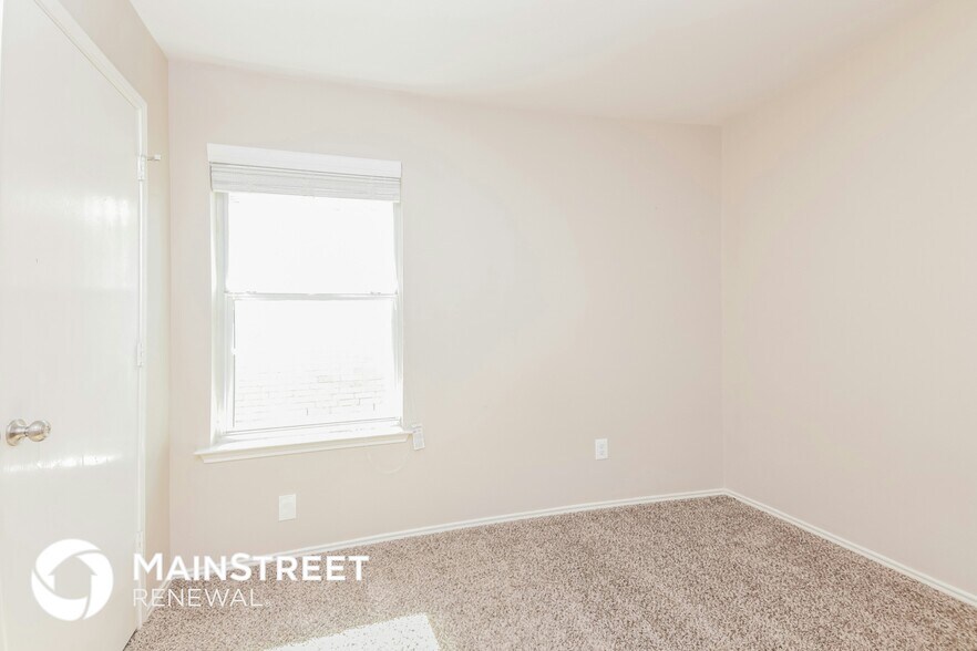 Building Photo - 1613 Audrey Dr
