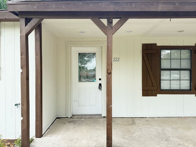 Building Photo - 222 San Angelo Ave
