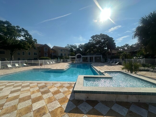 Building Photo - 225 S Tropical Trail