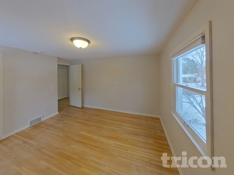 Building Photo - 13408 Colfax Ave S