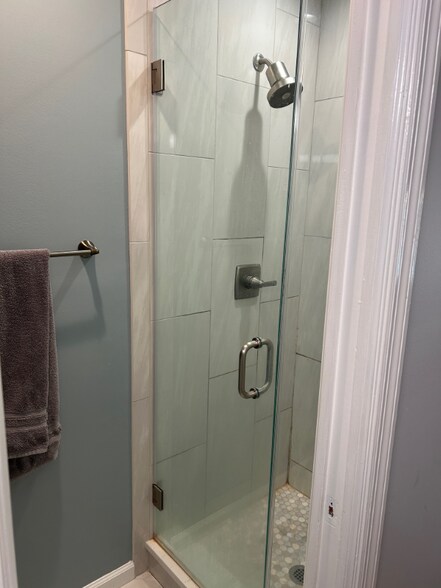 Building Photo - 7264 Glen Hollow Ct