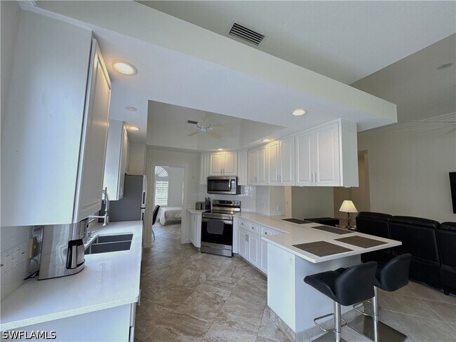 Building Photo - 4402 Novato Ct