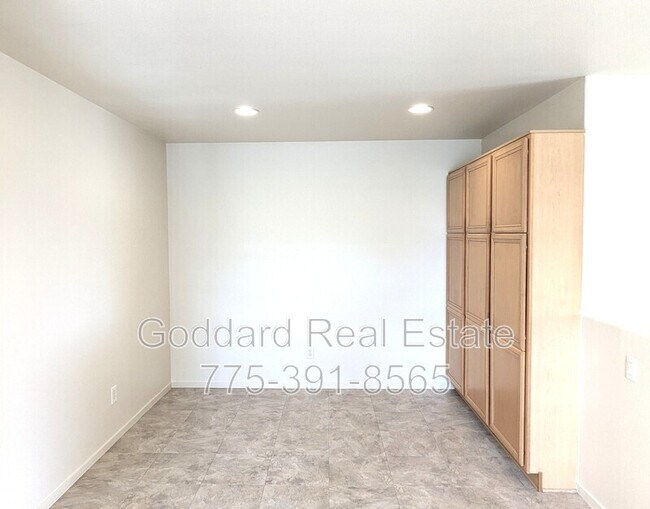 Building Photo - 2900 Castle Sage Ct