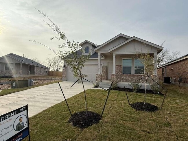 Building Photo - 545 Sormonne Lp