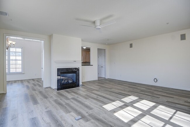 Building Photo - FOR RENT - NORFOLK!