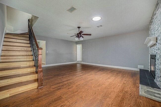 Building Photo - 2940 Flamingo Cir