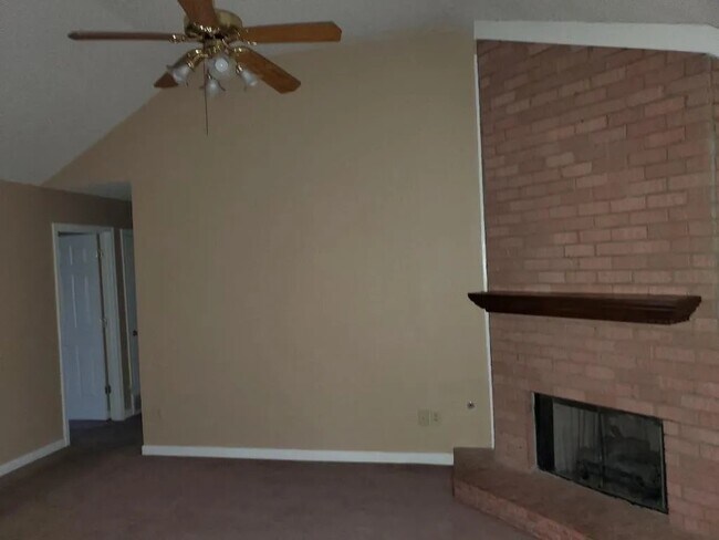Building Photo - 6915 Brady Hill Dr
