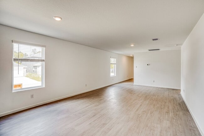 Building Photo - 15231 Abella Dr