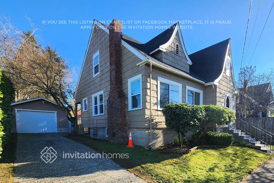 Building Photo - 1307 N Proctor St