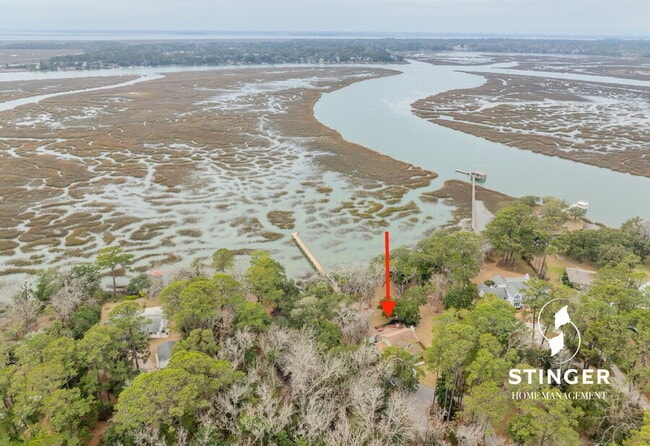 Building Photo - 1808 Lenora Dr