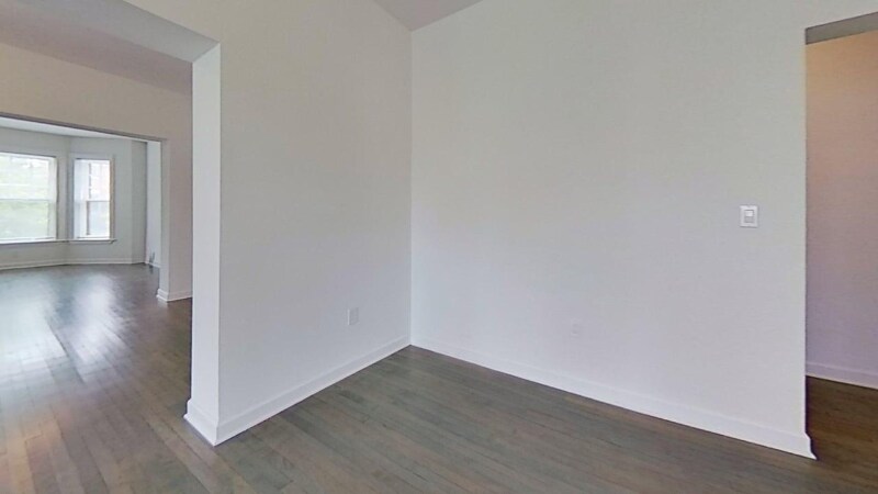 Building Photo - 2803 E Belleview Pl