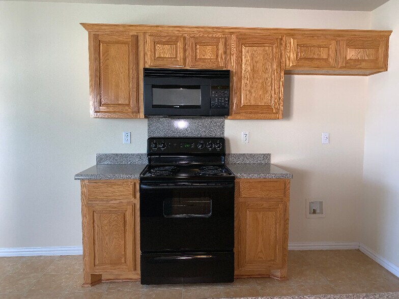 Building Photo - 100 Camden Ct