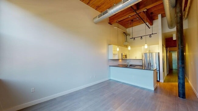 Building Photo - 15 Richdale Ave