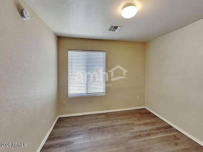 Building Photo - 6380 E Butte Stone Dr