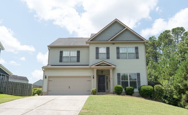 Primary Photo - 3 Bedroom 2.5 Bath With Large Backyard