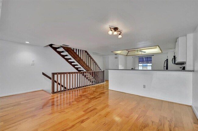 Building Photo - 745 Pinellas Bayway S