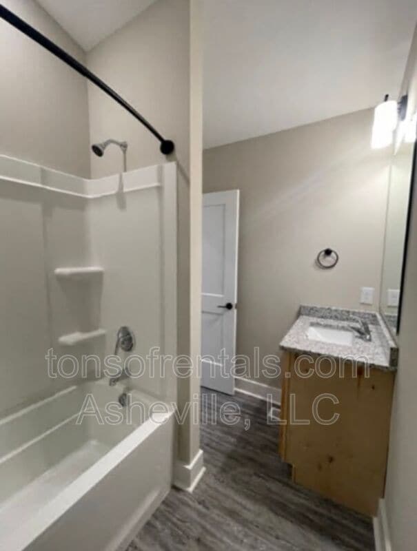 Building Photo - 63 East St