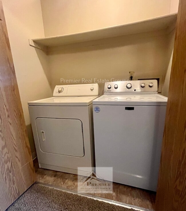 Building Photo - 1263 Soaring Eagle Dr