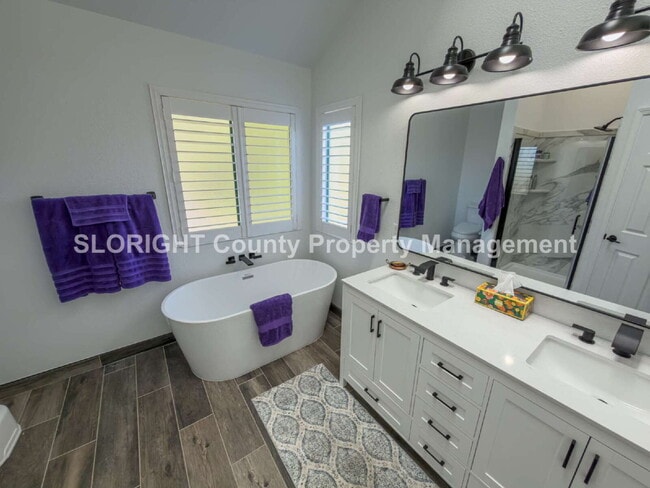 Building Photo - AVAILABLE APRIL - Beautifully Updated Home in Avila Beach - 3 Bed / 2.5 Bath