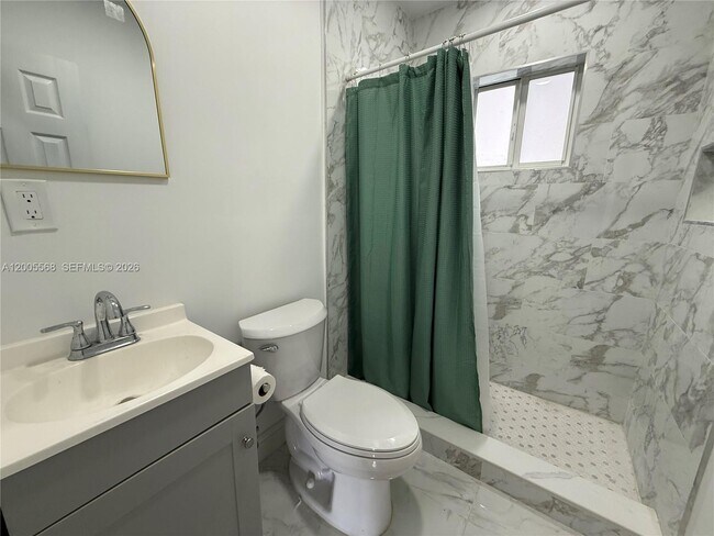 Building Photo - 7411 Juniper St