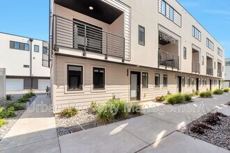 Building Photo - 1590 S 900 W