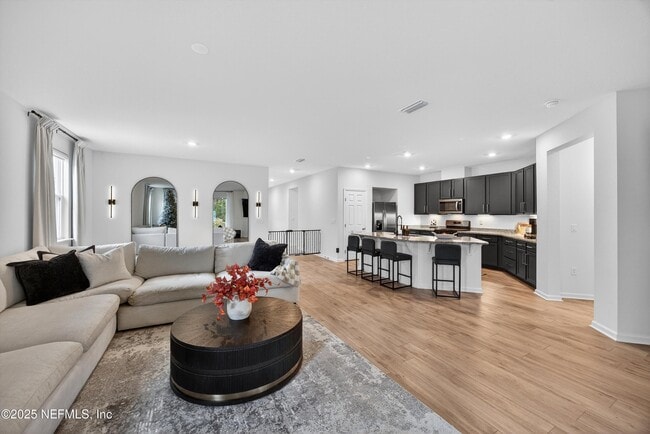 Building Photo - 7775 Dunhill Ct