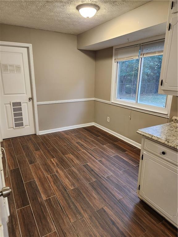 Building Photo - 171 Sarann Ct NW