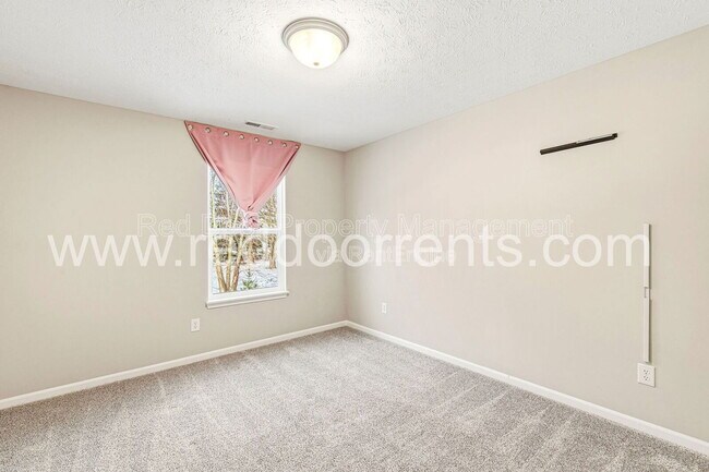 Building Photo - 8276 Sonata Pl