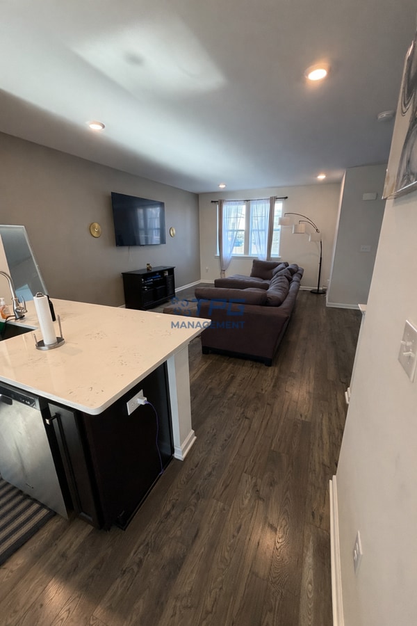 Building Photo - 55 Melanie Wy