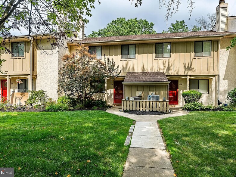 Primary Photo - 1100 Brinton Place Rd